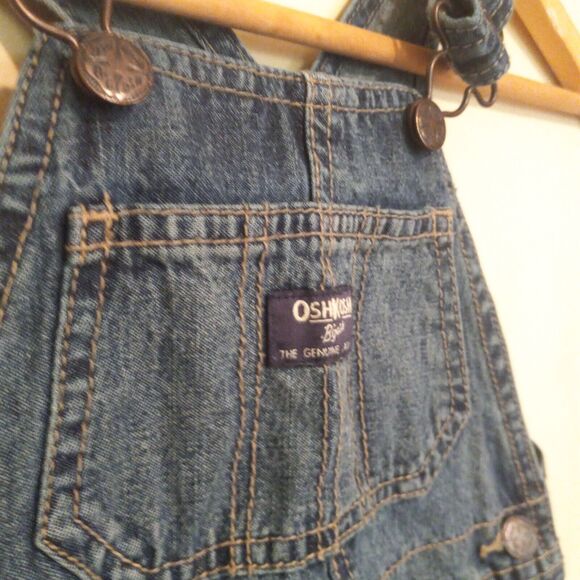 OshKosh B'Gosh Denim Bib Overalls-Size 2T-Pocket-Adjustable Straps-Brooklyn Wash - Picture 5 of 11